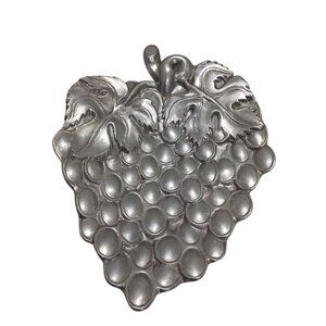Vintage Bruce Fox Aluminum Bunch of Grapes Grape 23169